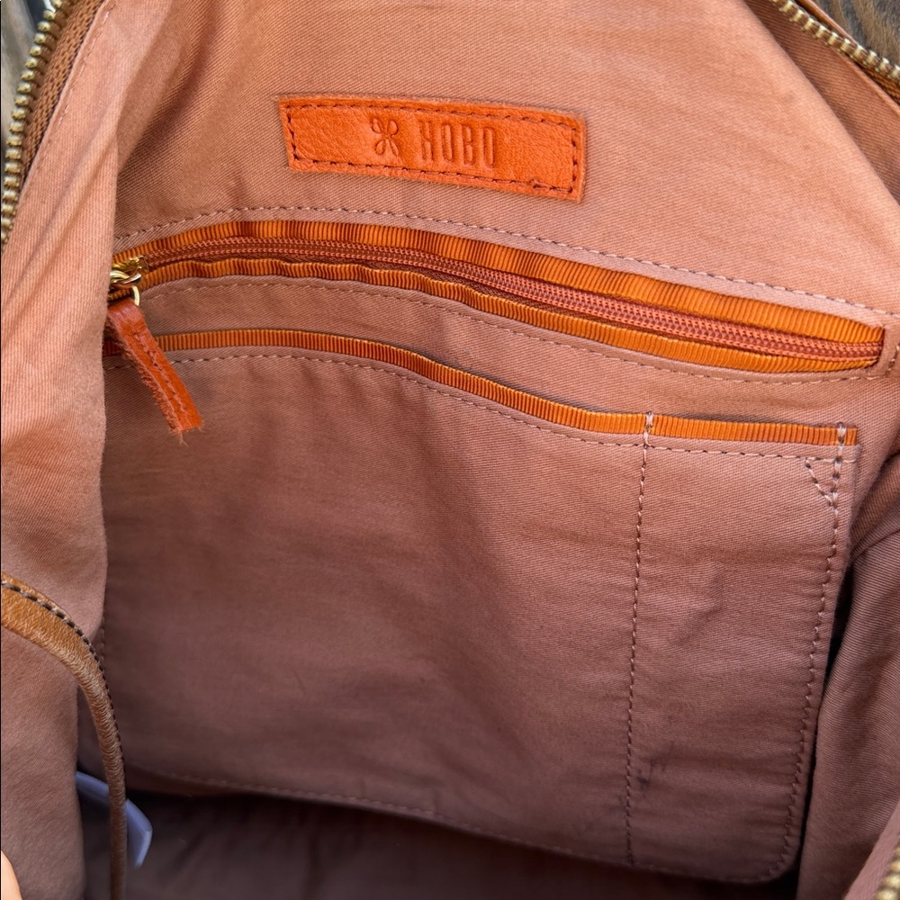 Hobo Shiela Satchel Natural Leather Top Handle Pockets.❤️ - Picture 11 of 16